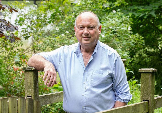 Author photo of Louis de Bernieres