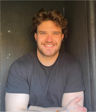 Portrait photo of Huw Turnbull