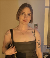 Portrait photo of Lucy Lauder